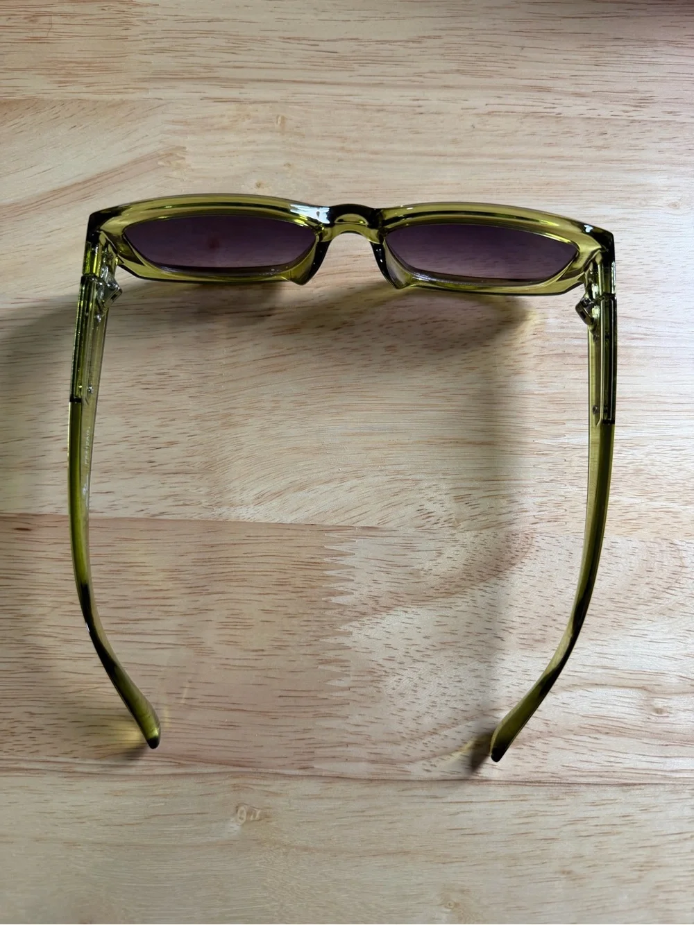 Women's Olive Cat-Eye Sunglasses with Tinted Lenses